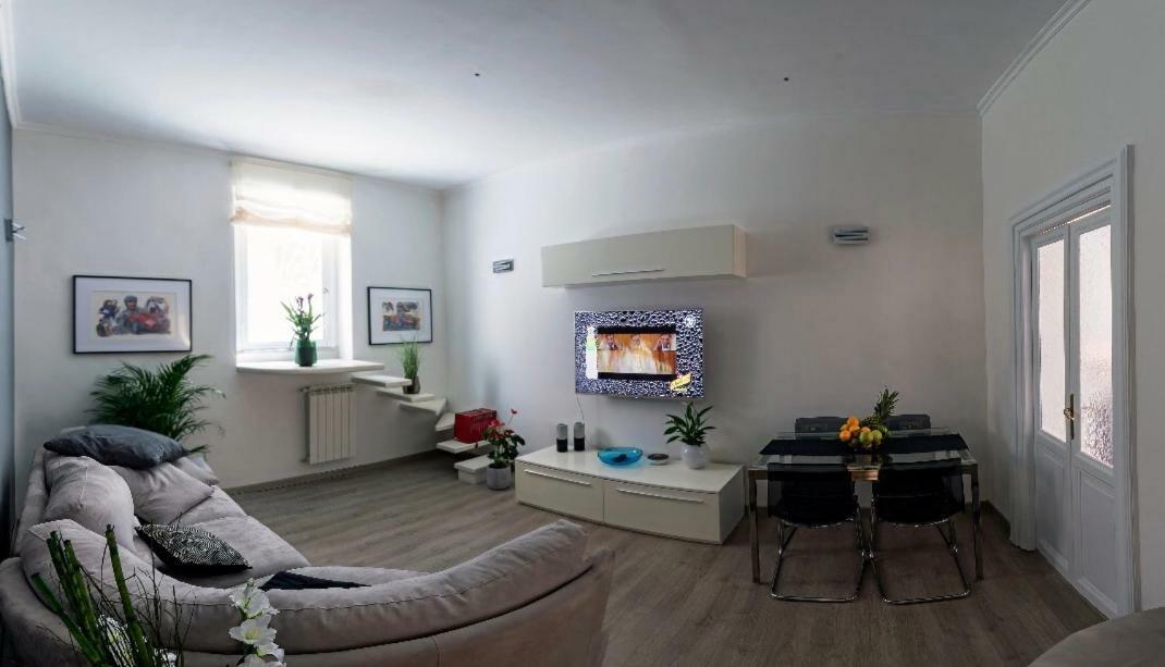 Spanish Steps 3 Bedrooms Cozy,elegant And Central